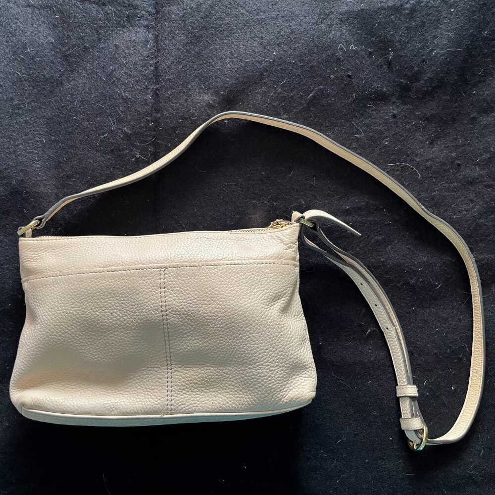 Calvin Klein Cream Crossbody Bag/Purse Front Zipper Pouch - Picture 2 of 6